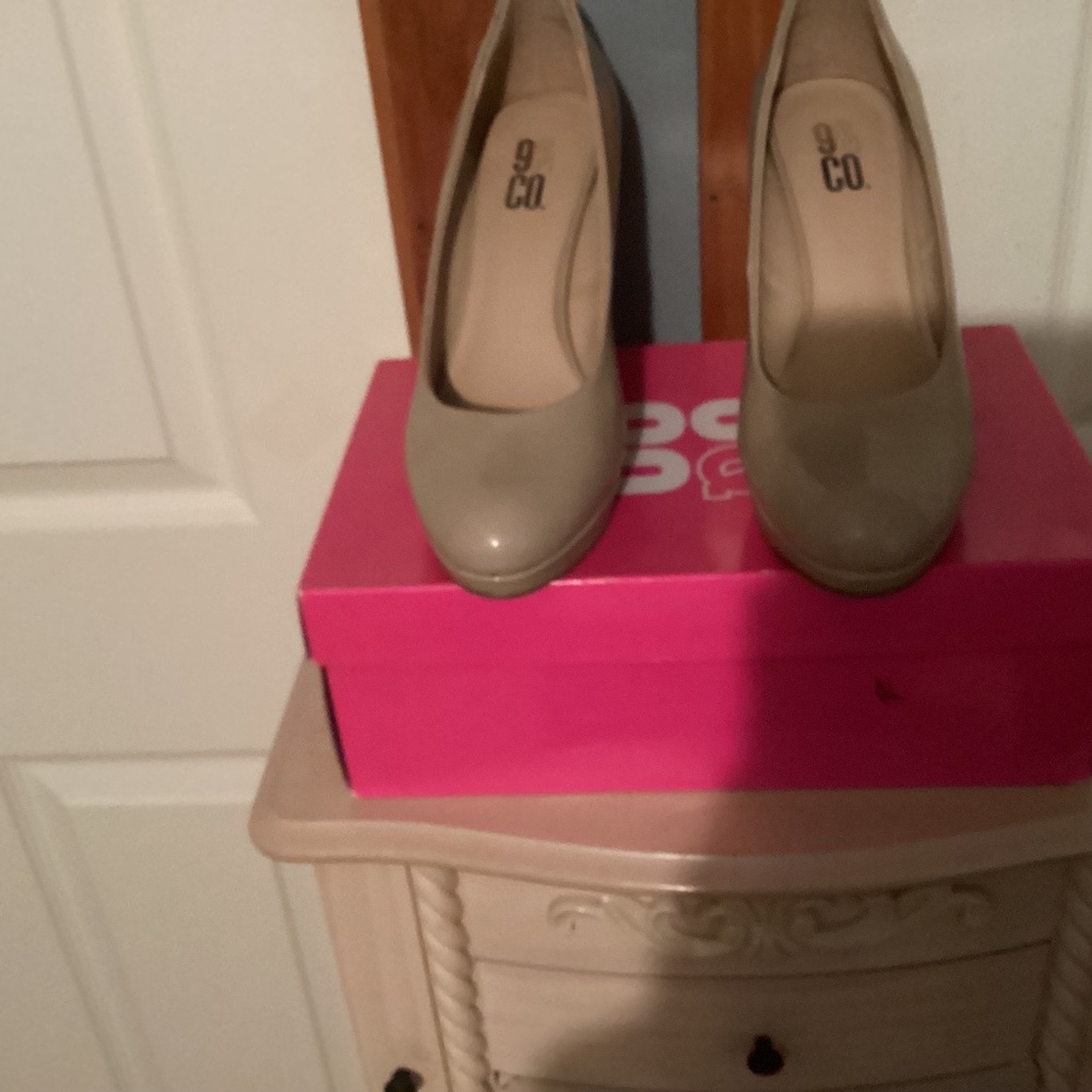 9 & Co. stilettos